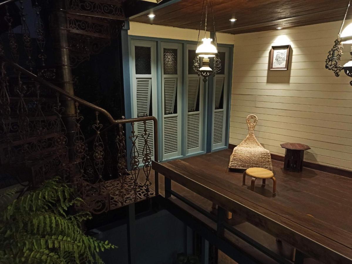 Bed and Breakfast Priya Boutique House Бангкок Екстер'єр фото